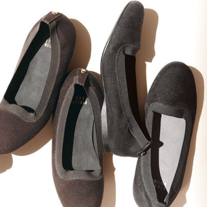 Stuart Weitzman Navy‎ Squeeze Goosebumbs Flats 7